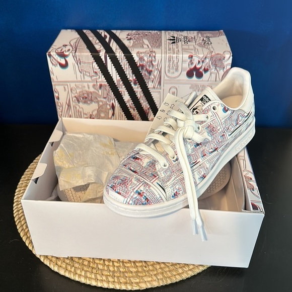 New Rare Adidas Disney X Edition Stan Smith 3D Mickey Mouse Comic Strip Sneakers - Picture 1 of 10